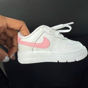Nike Air Force 1 Low Lace in White and Soft Pink